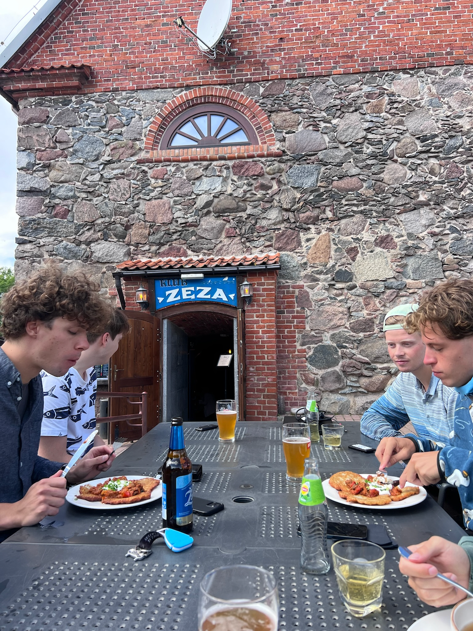 Lunch at Zęza